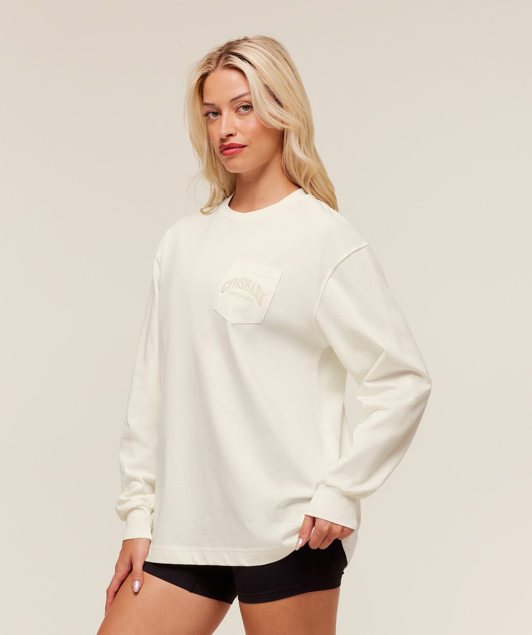 Gymshark Collegiate Graphic Long Sleeve T-Shirt - Soft White