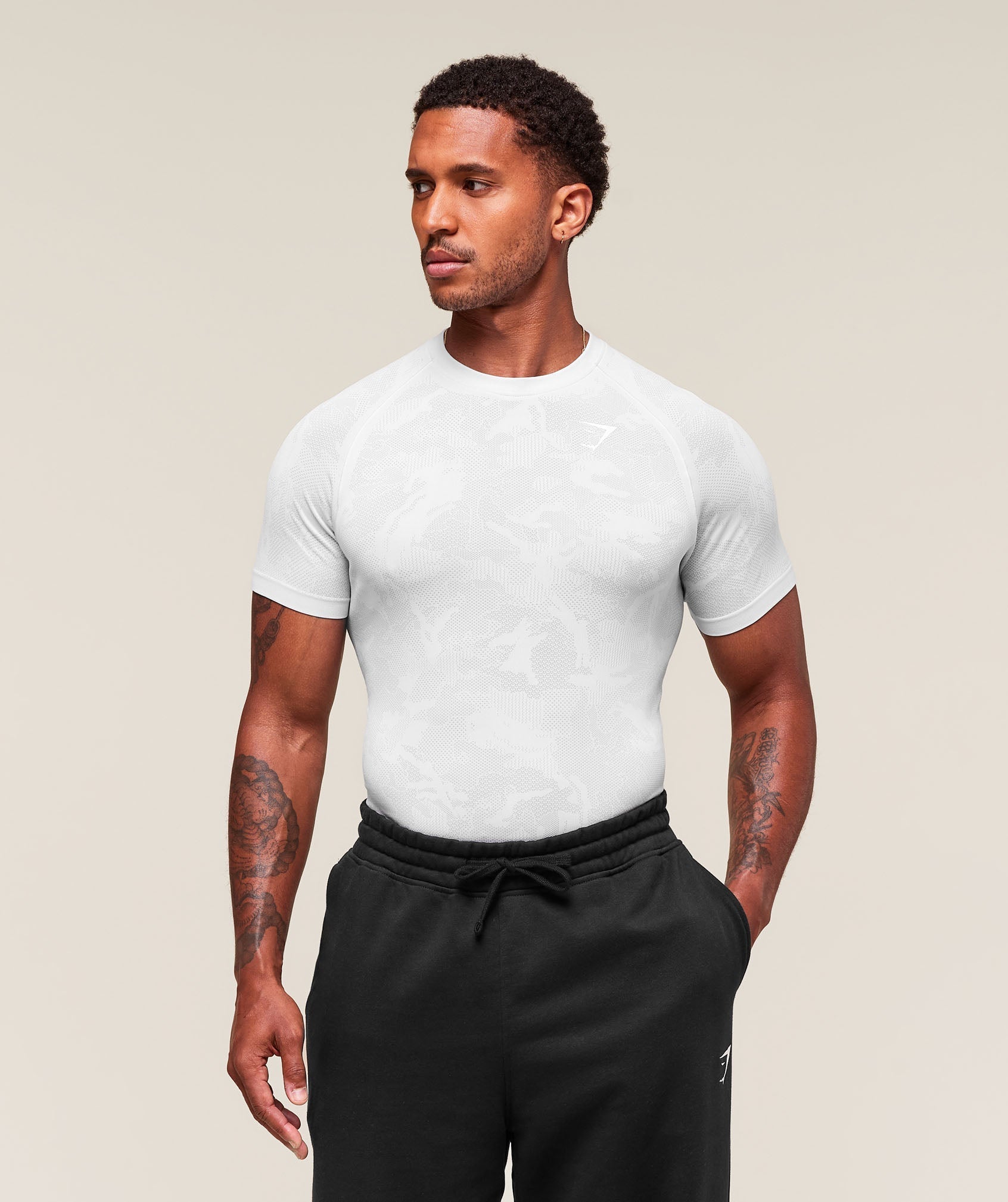 Gymshark Geo Seamless T-Shirt - White/Light Grey