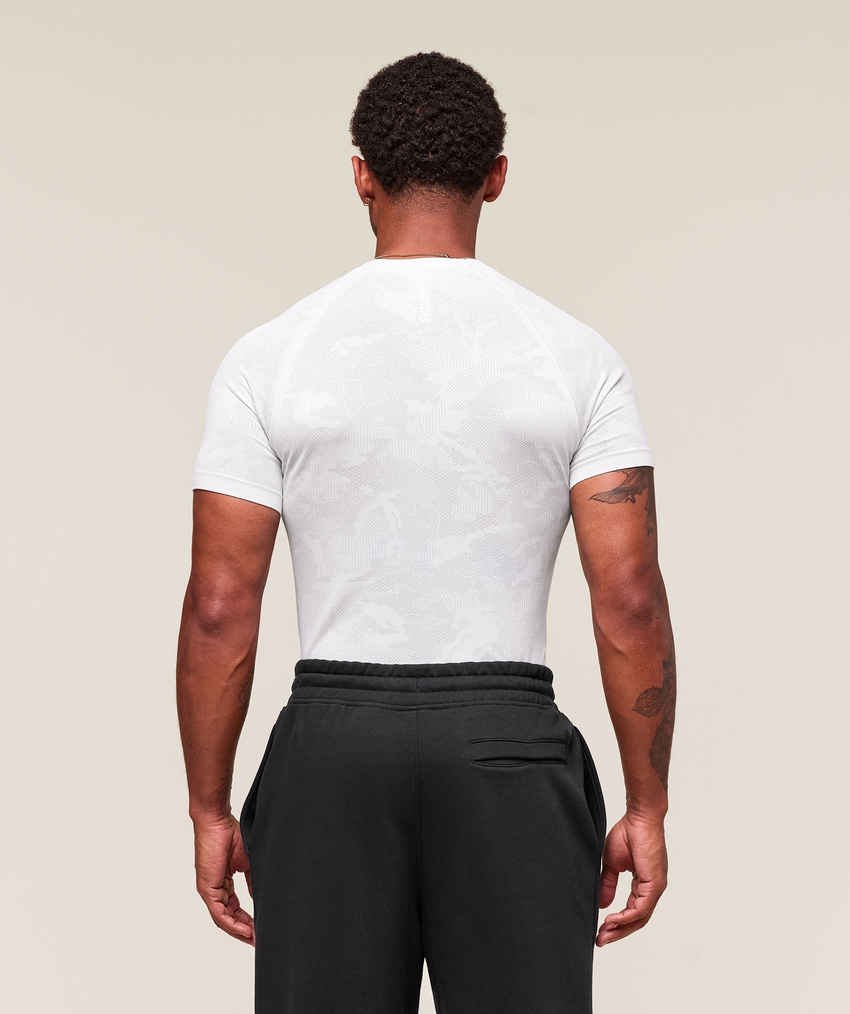 Gymshark Geo Seamless T-Shirt - White/Light Grey