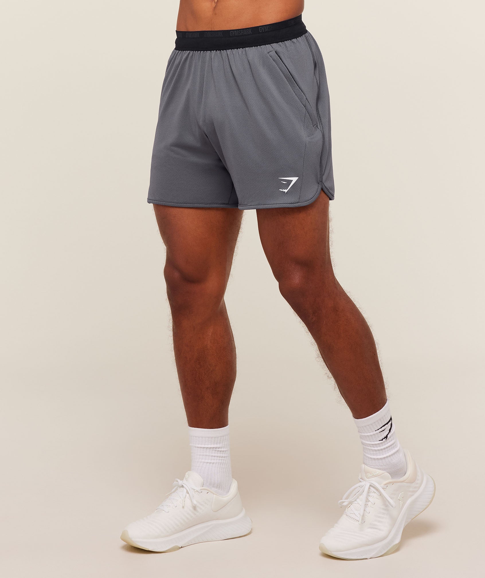 Gymshark Mesh Hybrid 5" Shorts - Dark Grey
