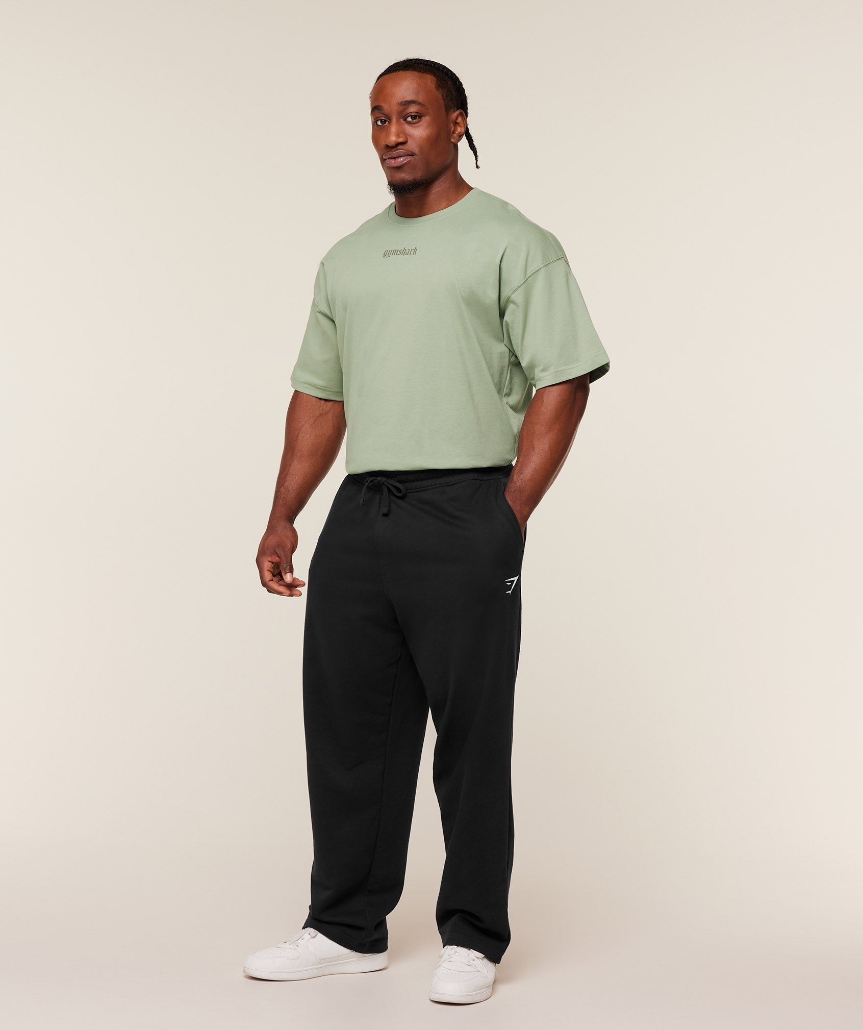 Gymshark Olde English T-Shirt - GS Haze Green