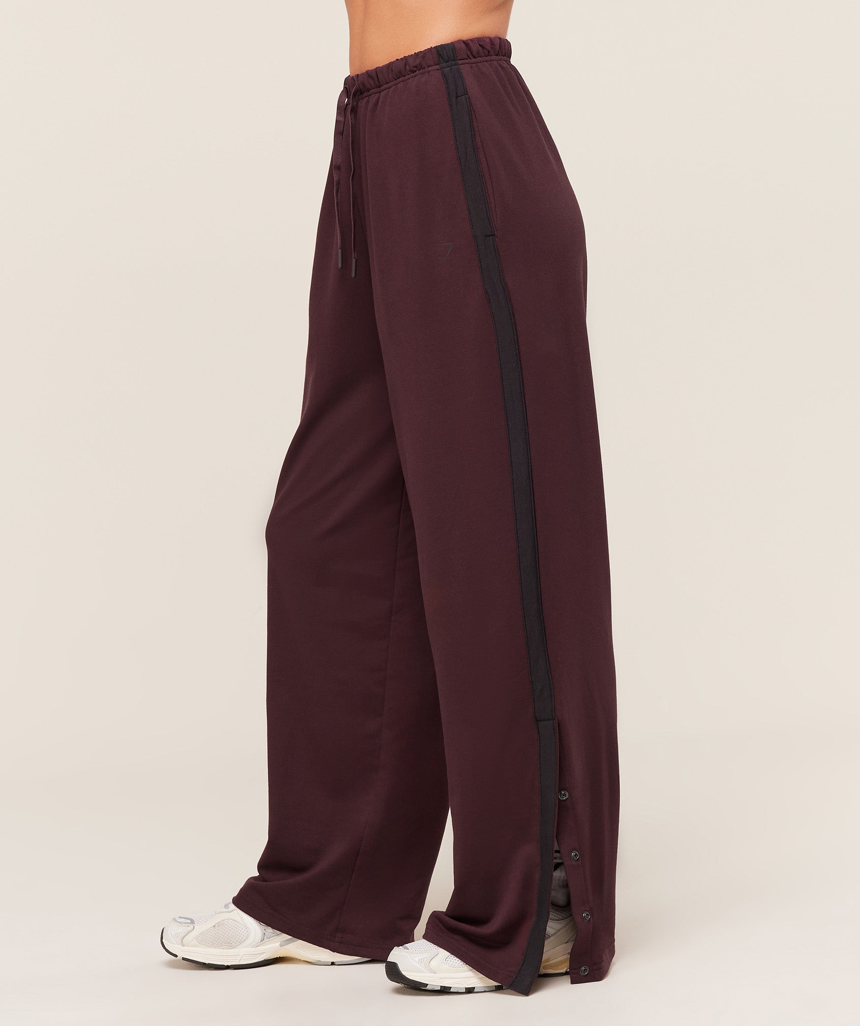 Gymshark Retro Stripe Snap Pant - Cherry Purple/Black