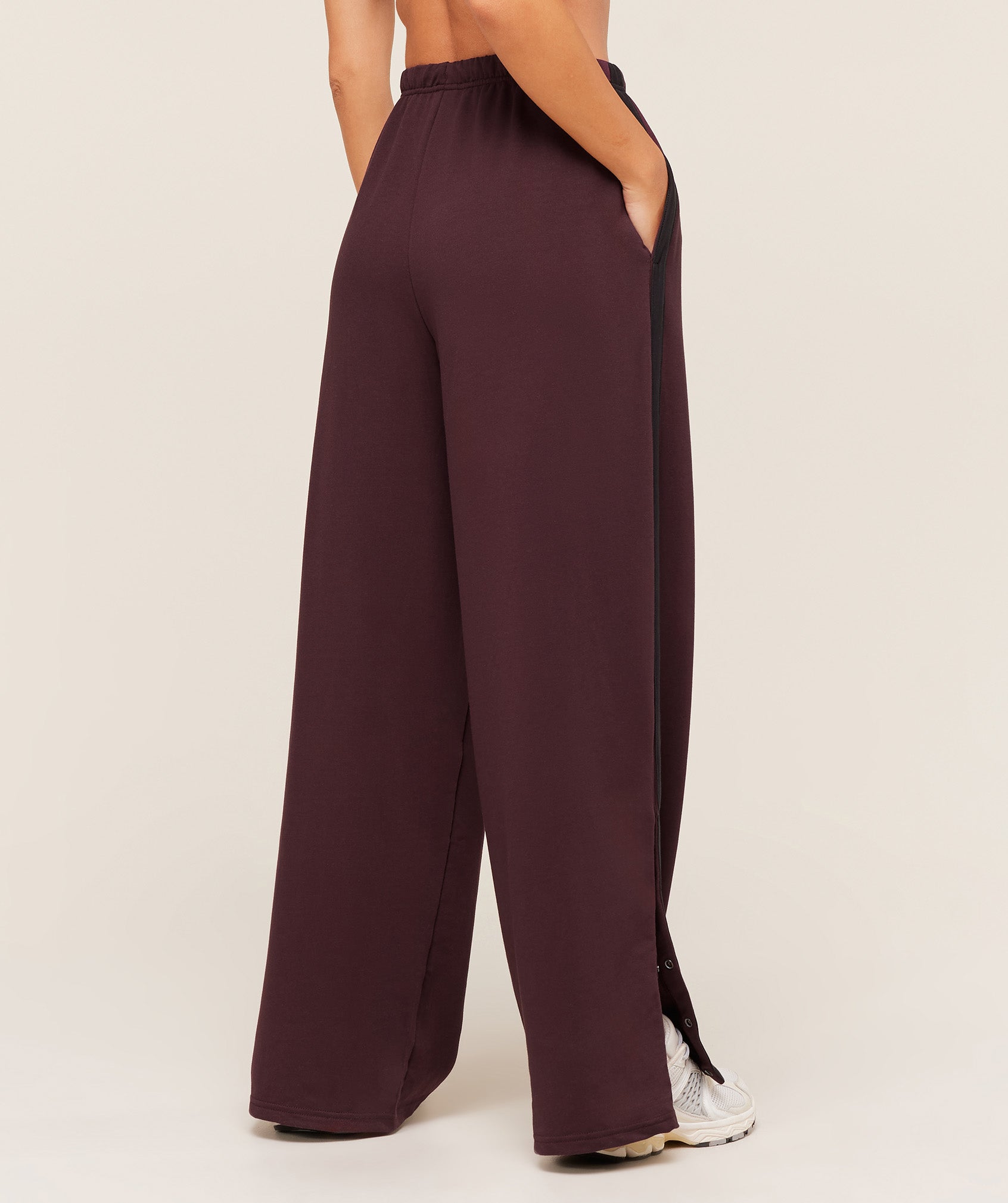 Gymshark Retro Stripe Snap Pant - Cherry Purple/Black