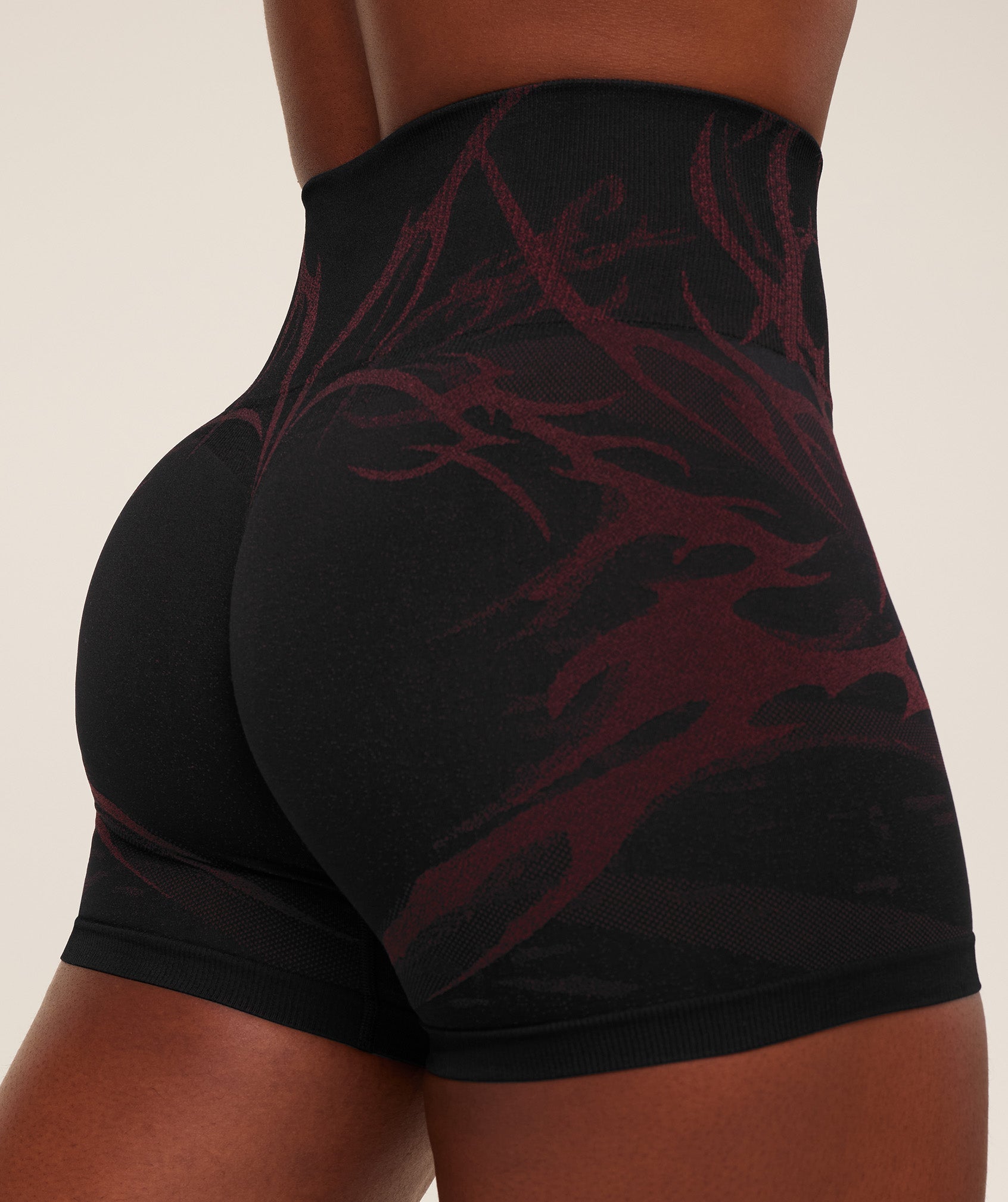 Gymshark Storm Seamless Shorts - Black/Rich Maroon