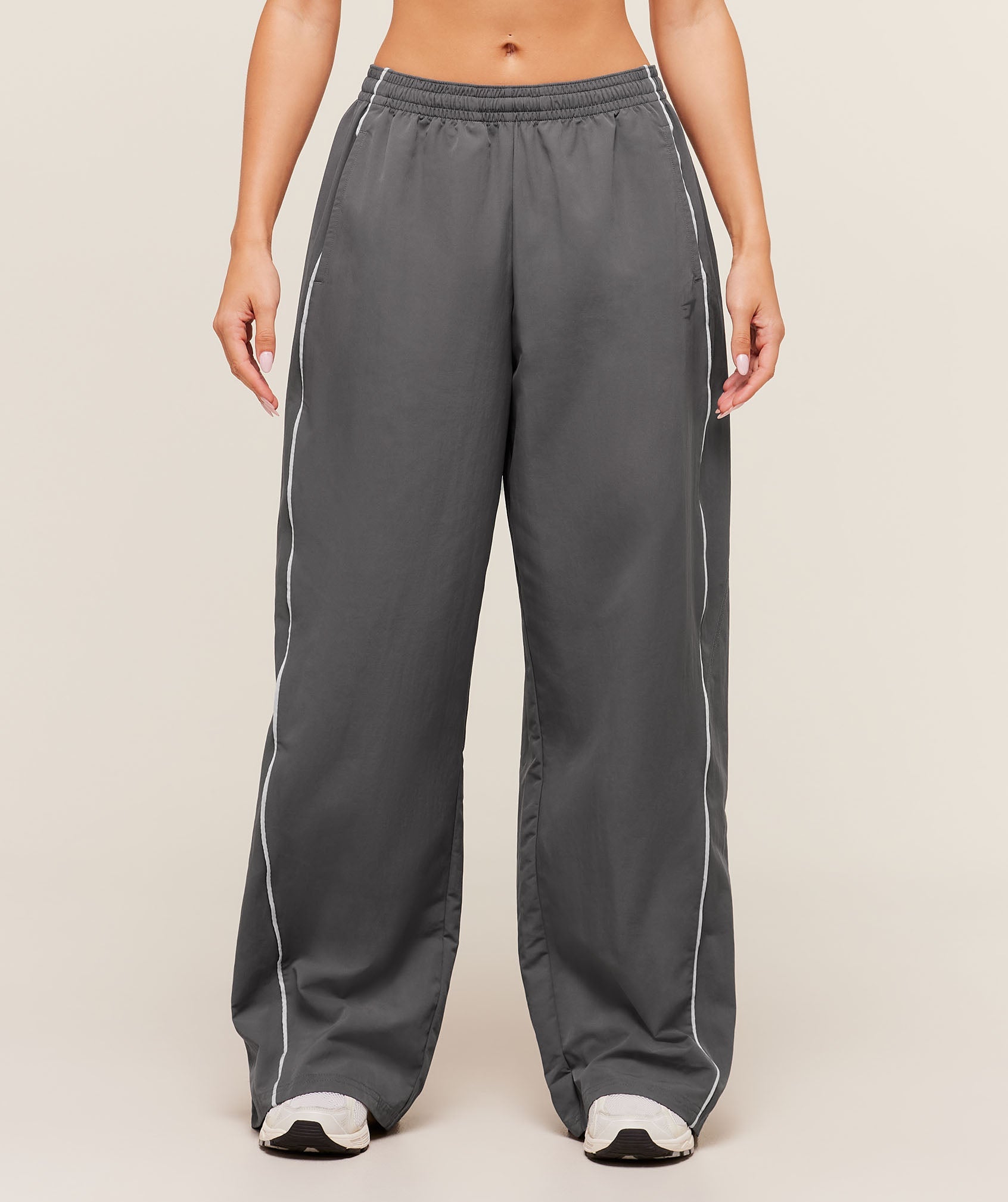Gymshark Wordmark Track Pants - Graphite Grey